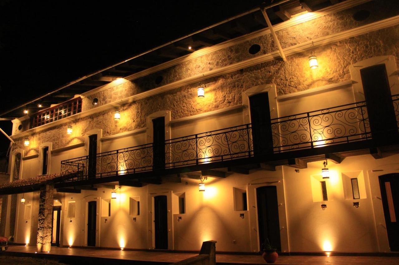 Hotel Atzalan Buitenkant foto