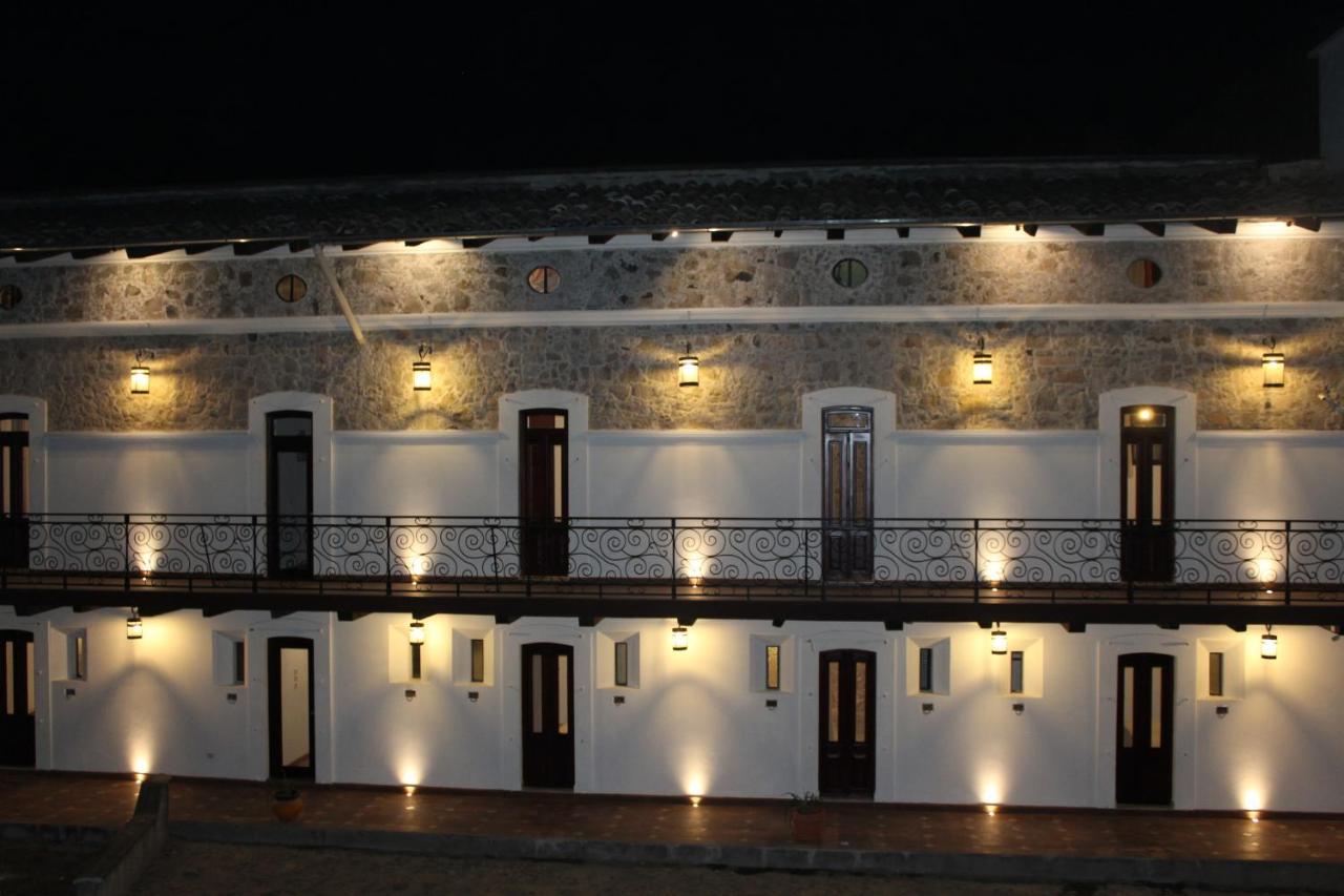 Hotel Atzalan Buitenkant foto